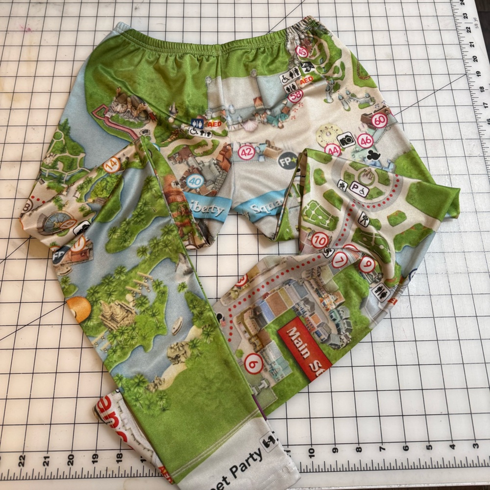 Walt Disney World Magic Kingdom Map Print Leggings ladies L